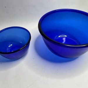 Arcoroc France set of 2 Blue Glass Bowls